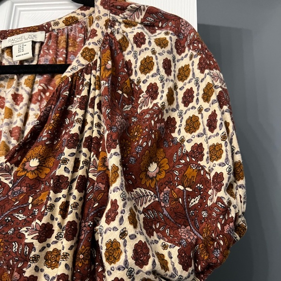 Women’s top - Picture 2 of 5